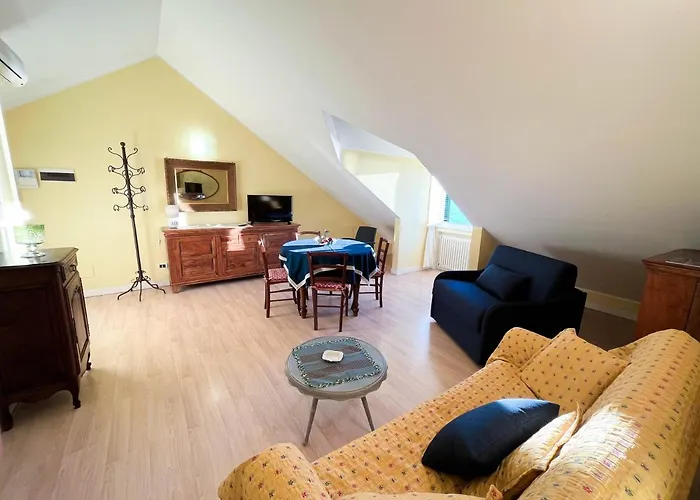 H11 Finestra Sul Mare - Santo Stefano Lejlighed Santo Stefano al Mare